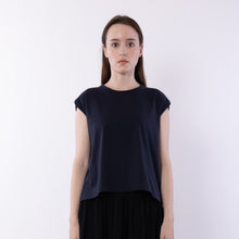 画像をギャラリービューアに読み込む, Sleeveless tops in Navy