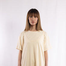 画像をギャラリービューアに読み込む, Box T size 3 in Ecru