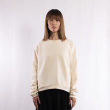 画像をギャラリービューアに読み込む, Cotton/Wool Crew neck sweat in Ecru