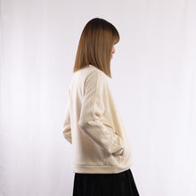 画像をギャラリービューアに読み込む, Cotton/Wool Crew neck sweat in Ecru