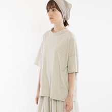 Load image into Gallery viewer, Wide binder crew neck T in Light gray