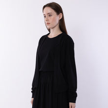 Load image into Gallery viewer, V-neck multi cardigan in Black