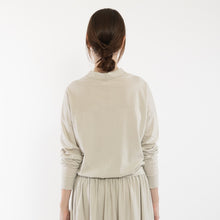 Load image into Gallery viewer, V-neck multi cardigan in Light gray