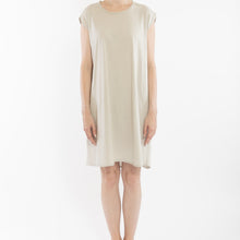Load image into Gallery viewer, Scalloped no-sleeve tunic in Light gray