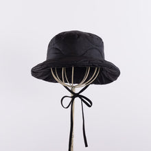 画像をギャラリービューアに読み込む, M-65 Quilt bucket hat with strings in Black