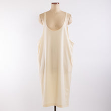 画像をギャラリービューアに読み込む, Wide open slip dress in Ecru
