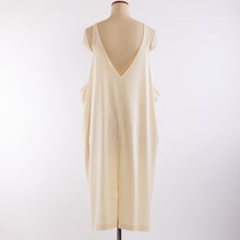 画像をギャラリービューアに読み込む, Wide open slip dress in Ecru
