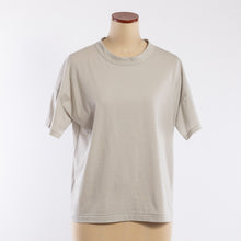 Load image into Gallery viewer, Wide binder crew neck T in Light gray
