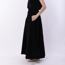 Load image into Gallery viewer, Petticoat long skirt in Black
