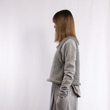 Load image into Gallery viewer, Wool/Alpaca roving yarn hand knitted tank in Gray
