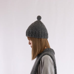 Hand knitted bulky pompom beanie in Gray