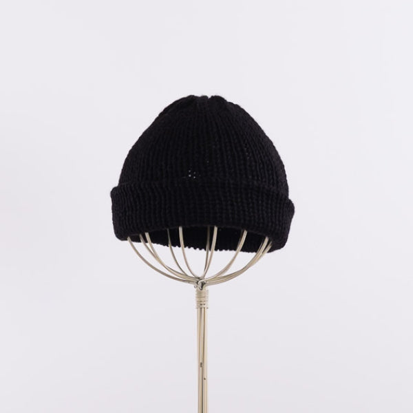 A simple shallow beanie in Black