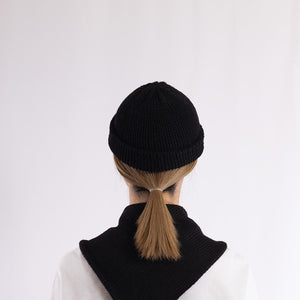 A simple shallow beanie in Black