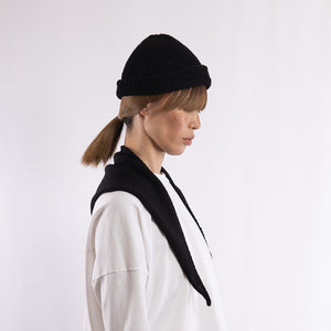Baby alpaca a simple asymmetry bandana in Black