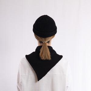 Baby alpaca a simple asymmetry bandana in Black