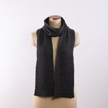 画像をギャラリービューアに読み込む, Baby alpaca a simple long scarf in Charcoal
