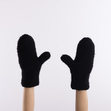 Load image into Gallery viewer, Baby alpaca mix purl stitch mittens in Black
