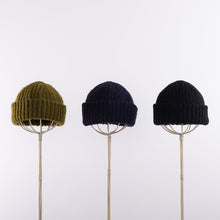 画像をギャラリービューアに読み込む, Baby alpaca mix crocheted rib beanie in Olive
