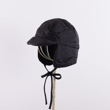 画像をギャラリービューアに読み込む, M-65 Quilt cap with ear cover in Black
