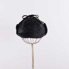 画像をギャラリービューアに読み込む, M-65 Quilt cap with ear cover in Black
