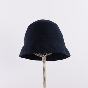 Washed bucket hat in Navy