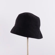 画像をギャラリービューアに読み込む, Washed bucket hat in Black
