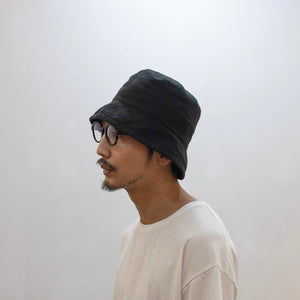 Washed bucket hat in Black