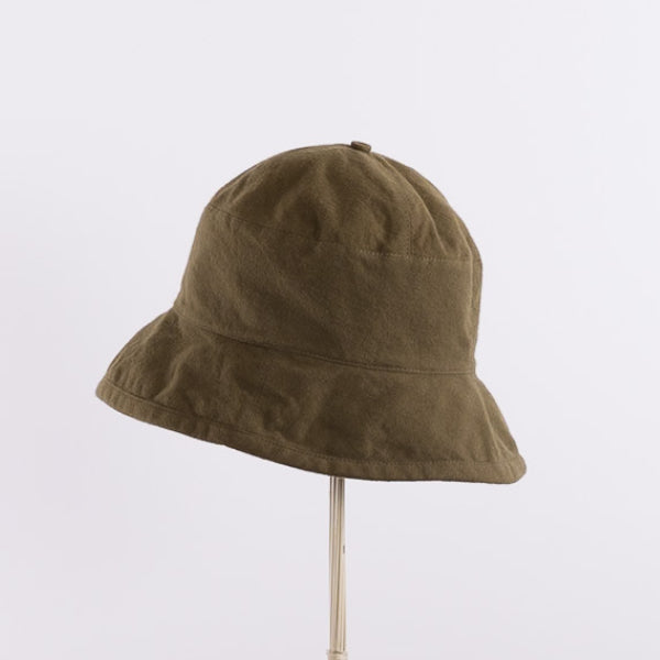 Washed dome hat in Olive