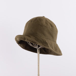 Washed dome hat in Olive