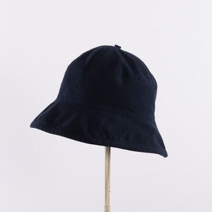 Washed dome hat in Navy