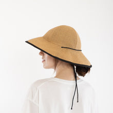 画像をギャラリービューアに読み込む, Round top Wide brim hat in Natural x Black

