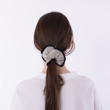 Load image into Gallery viewer, Knitted scrunchie
